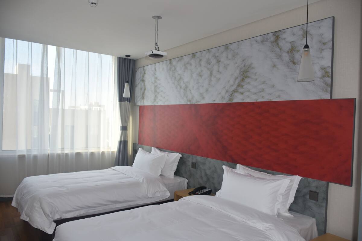 Superior Twin Room | Desk, WiFi (free)