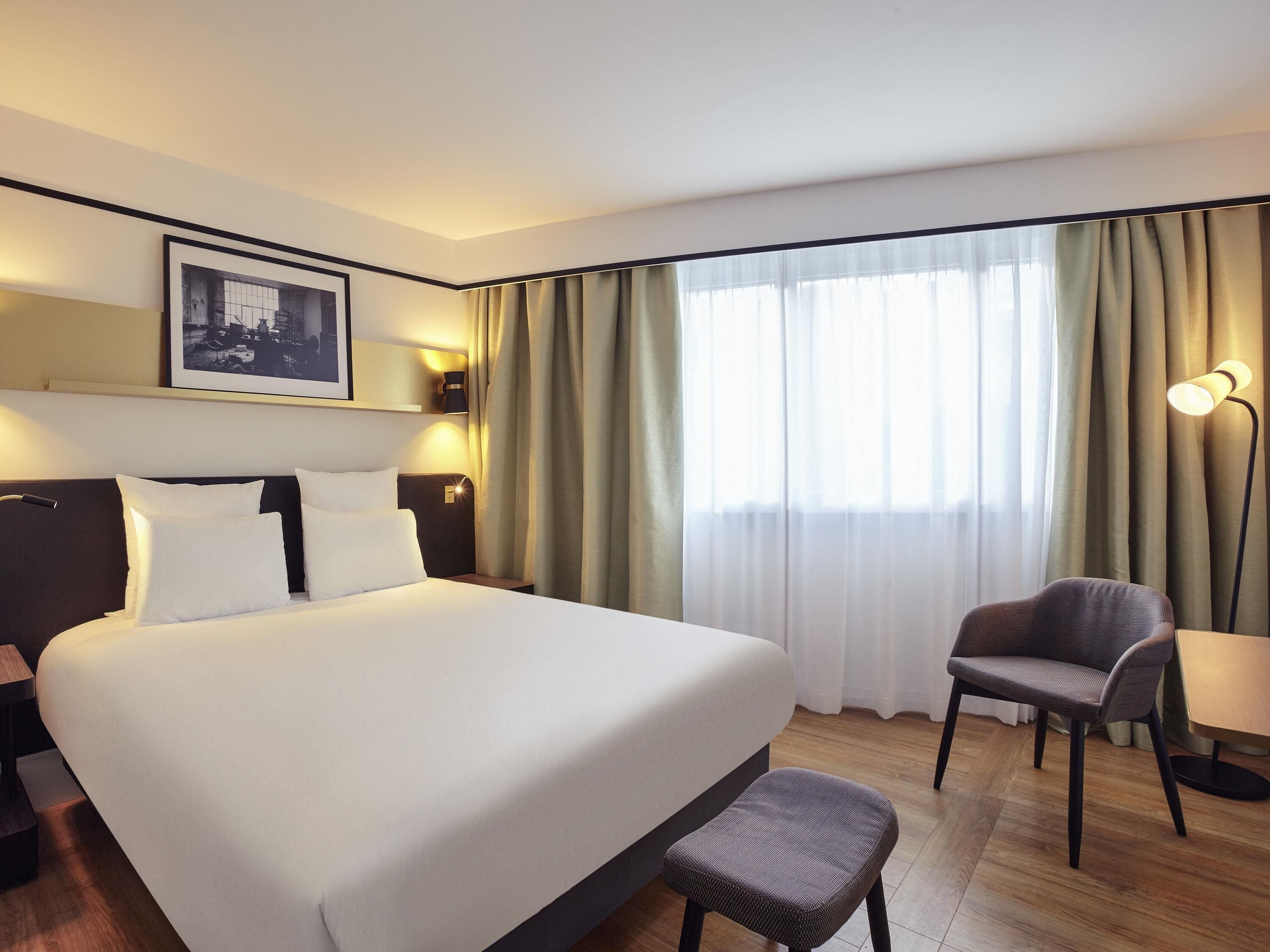 Superior Room, 1 Double Bed | Premium bedding, in-room safe, desk, blackout drapes