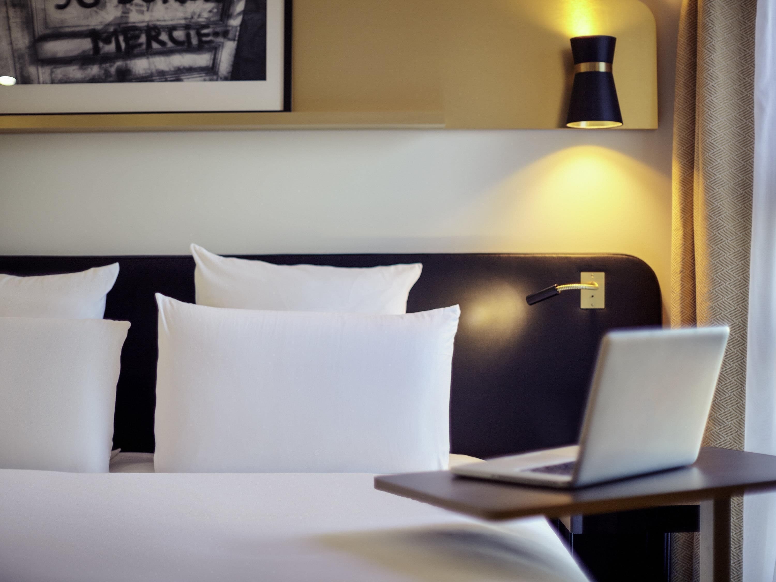 Premium bedding, in-room safe, desk, blackout curtains