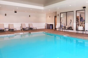 Indoor pool - SpringHill Suites by Marriott Bend (Bend)