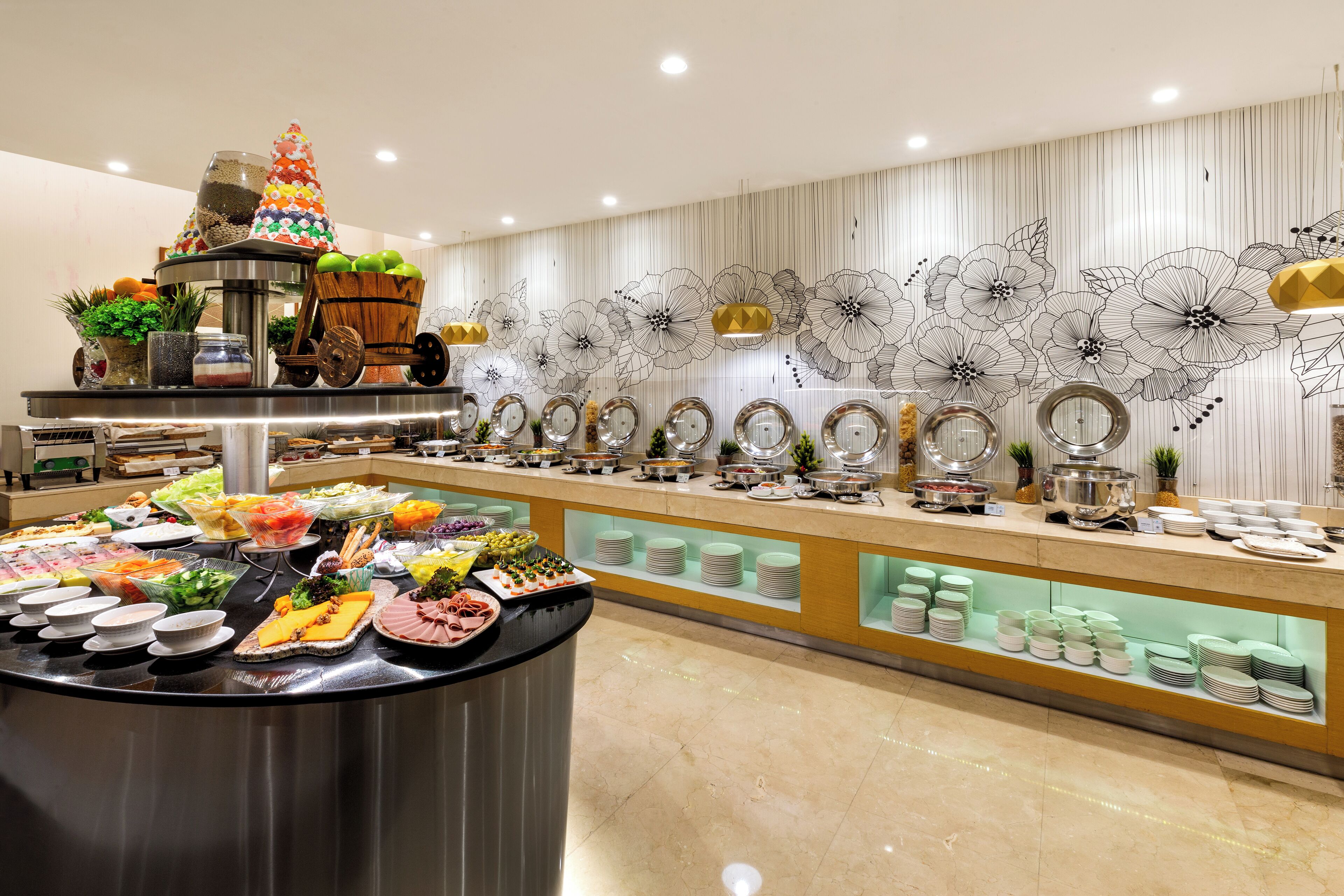 Daily buffet breakfast (AED 55 per person)