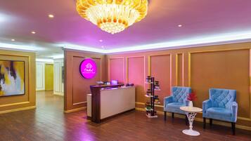Körperbehandlungen, Aromatherapie, Warmsteinmassagen