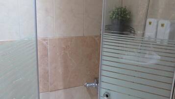 Apartment, Lake View | Bathroom | Shower, free toiletries