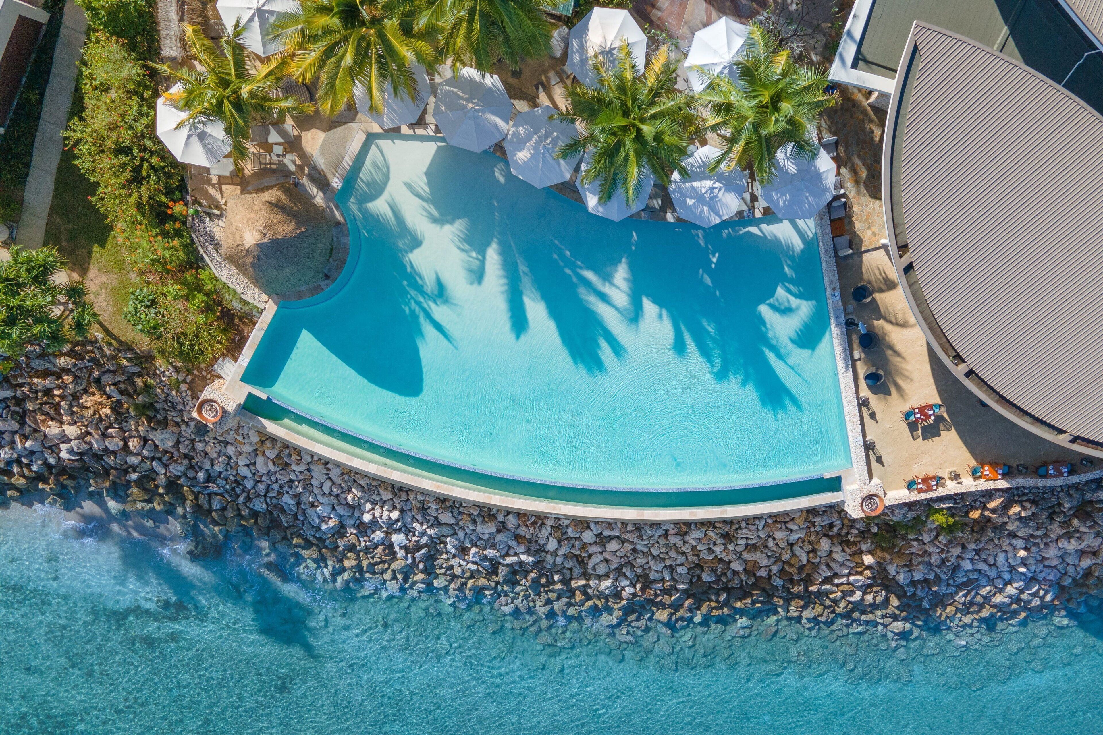 3 個室外泳池；07:00 至 19:00 開放；免費小屋、泳池傘