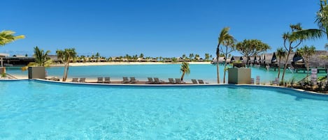 3 outdoor pools, open 7:00 AM to 7:00 PM, free pool cabanas