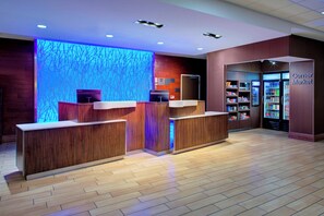Reception - Fairfield Inn & Suites by Marriott Bakersfield North/Airport (Bakersfield)