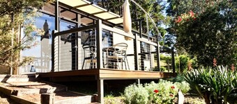 Karawatha Cottages B&B