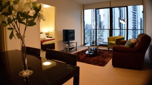 Iron/ironing board, free WiFi - Royal Stays Apartments Southbank (Southbank)