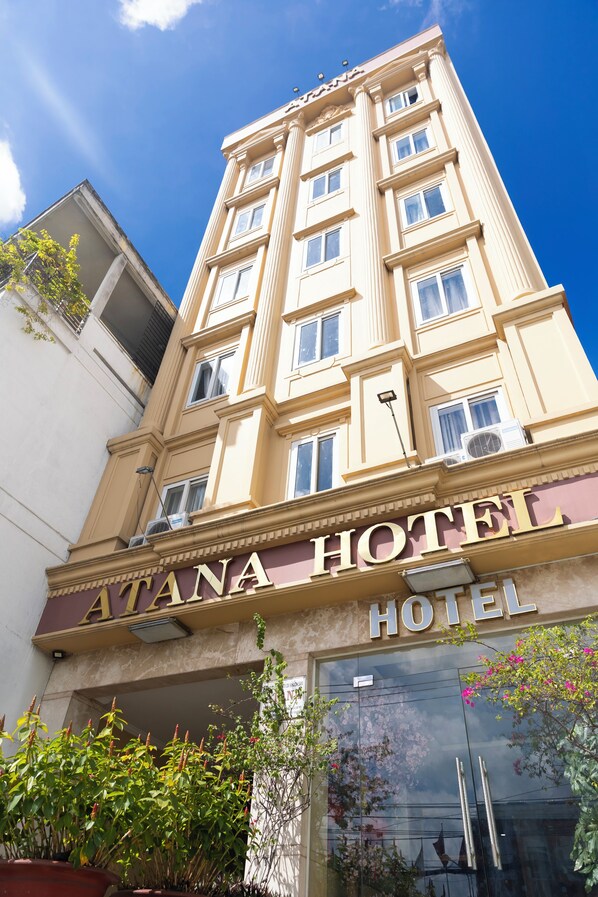 Front of property - Atana Airport Hotel (Ho Chi Minh City)