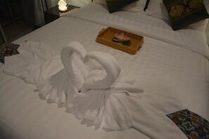 ห้องดีลักซ์ | ตู้นิรภัยในห้องพัก, โต๊ะทำงาน, ผ้าม่านกันแสง, Wi-Fi ฟรี