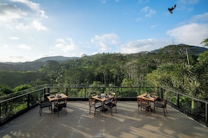 International cuisine - Fox Kandy by Fox Resorts- Luxury in the Mist (Kandy)
