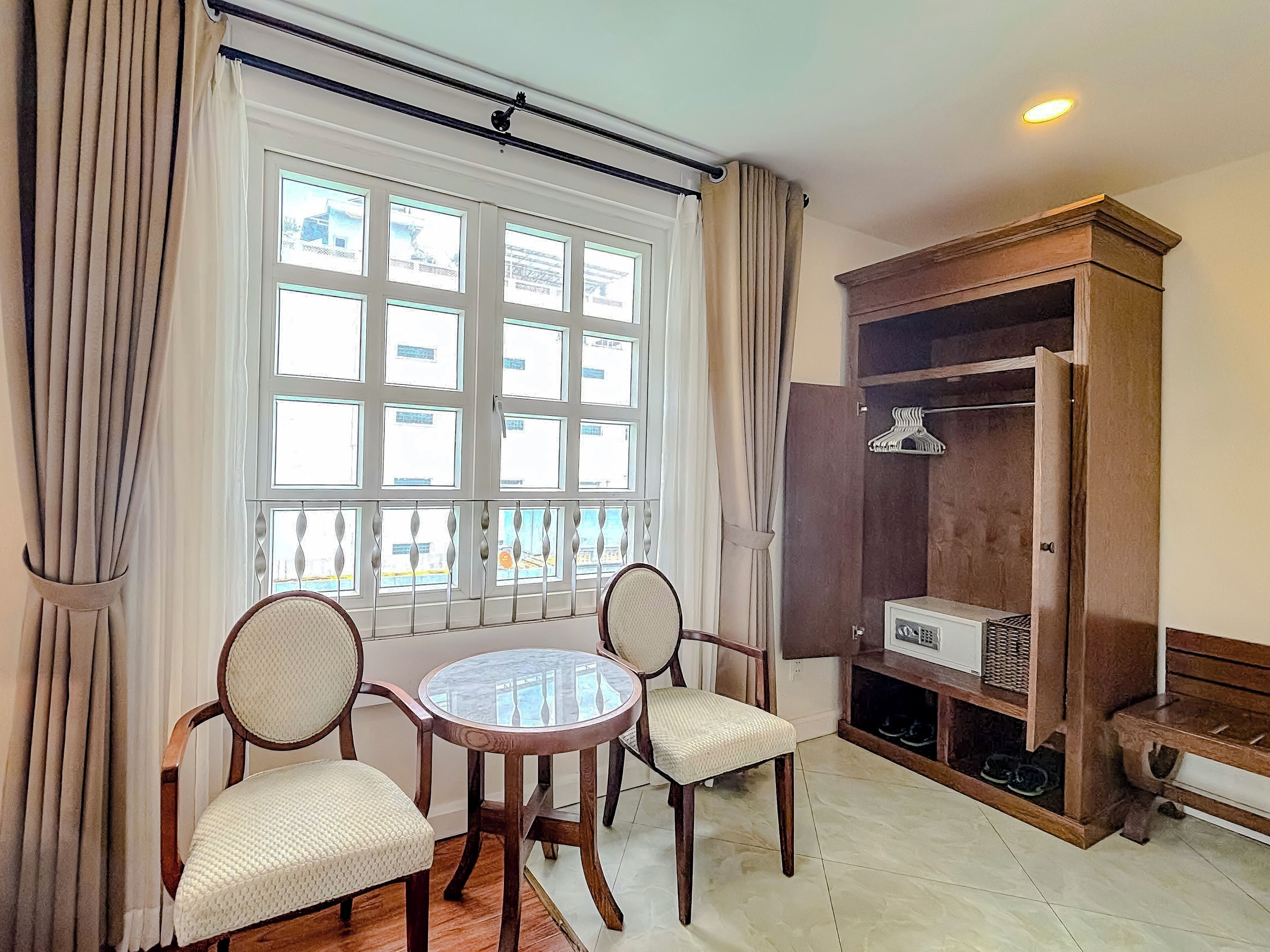 suite | 1 bedroom, minibar, in-room safe, desk