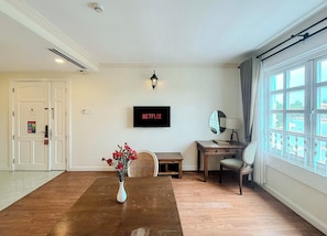 Suíte | Área de estar | Smart TV 49 polegadas com canais a cabo, TV