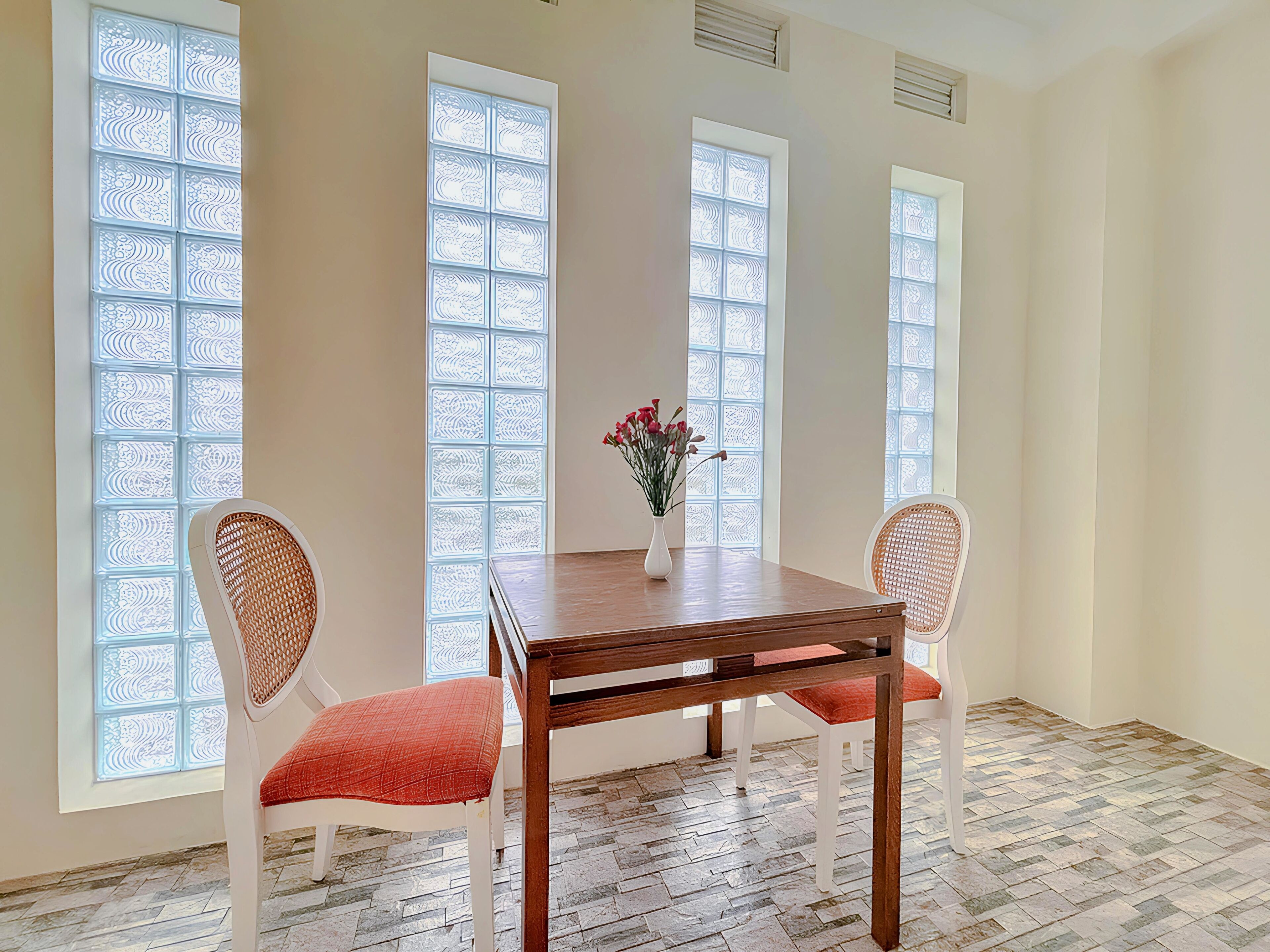 deluxe quadruple room | 1 bedroom, minibar, in-room safe, desk