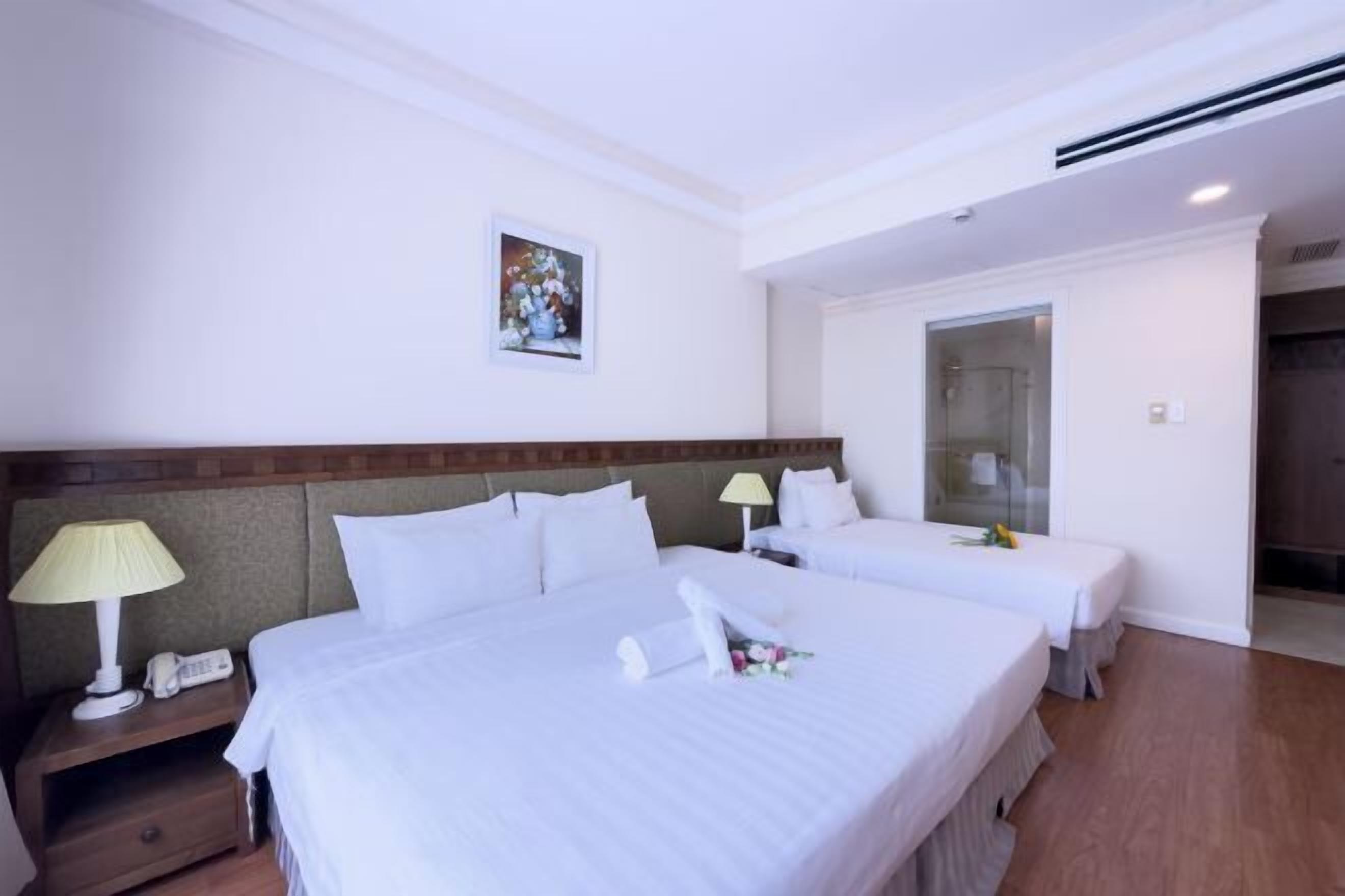 Minibar, in-room safe, desk, blackout curtains