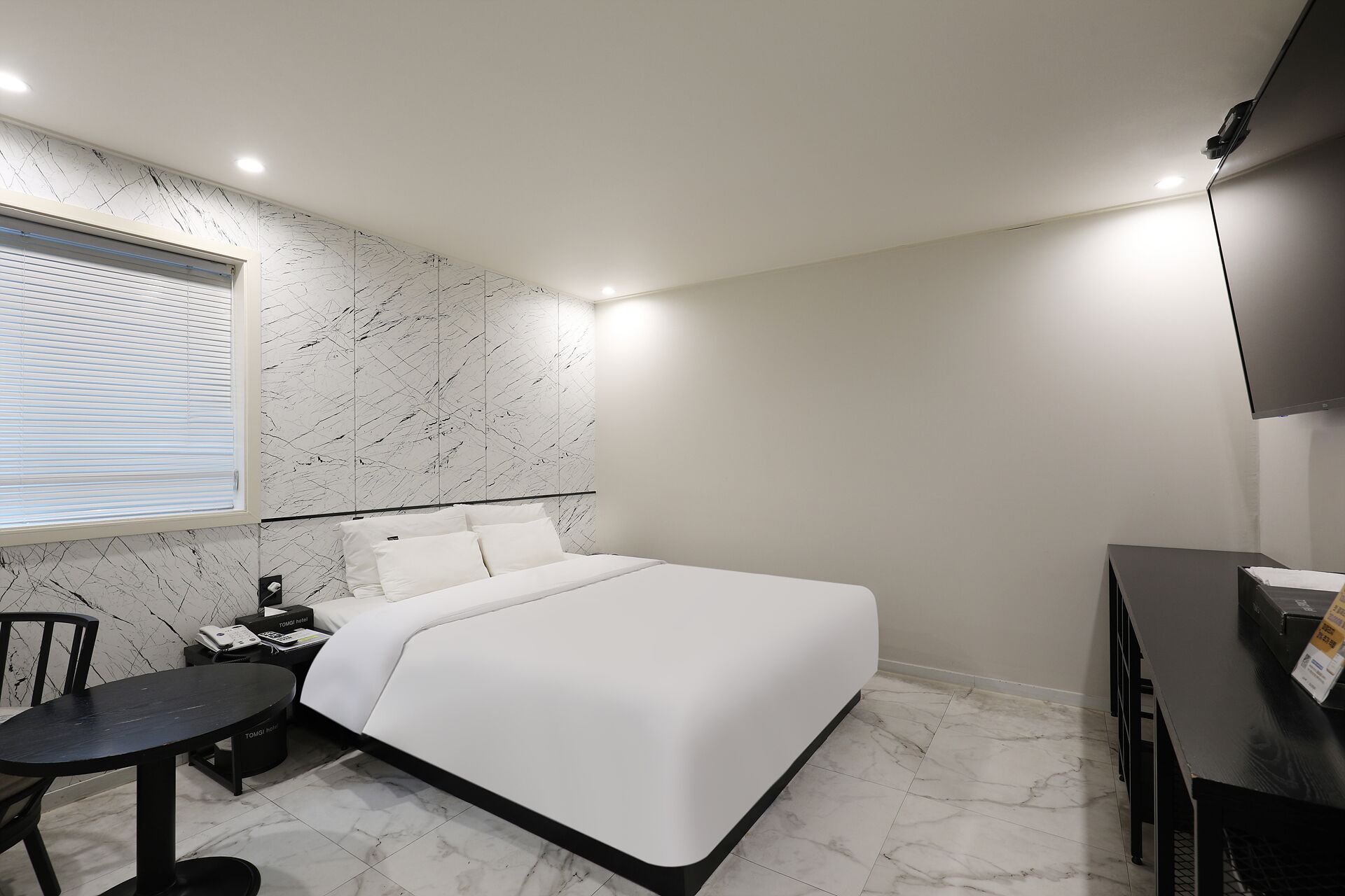 Habitacions insonoritzades, wifi gratuïta i decoració individual 
