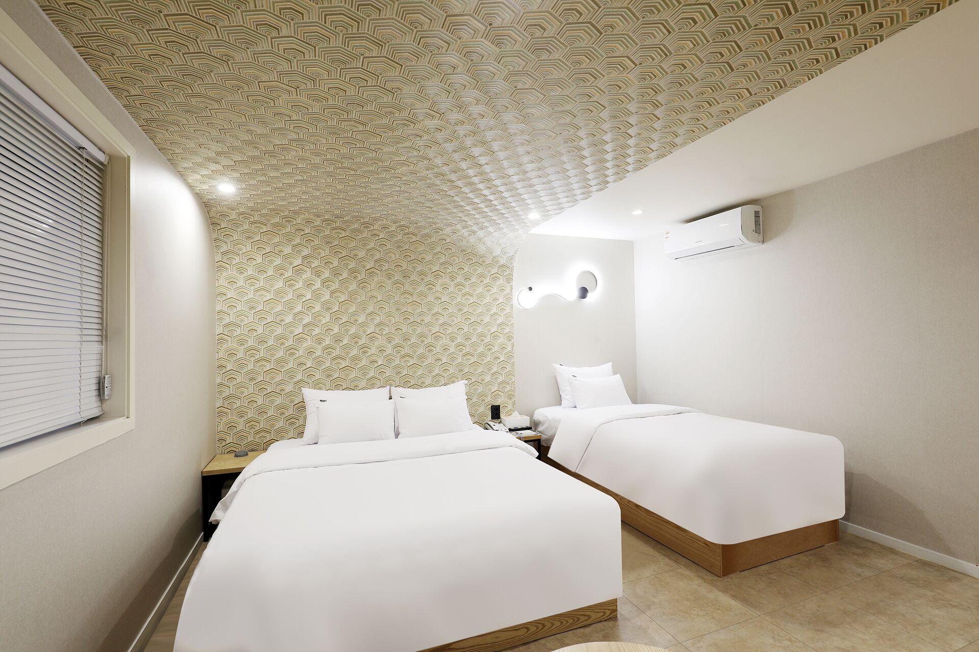 Deluxe Twin Room | Soundproofing, free WiFi, individually decorated, individually furnished