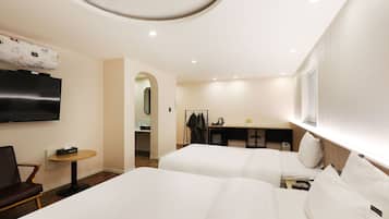 Suite Twin Room | Premium bedding, down duvets, memory-foam beds, individually decorated