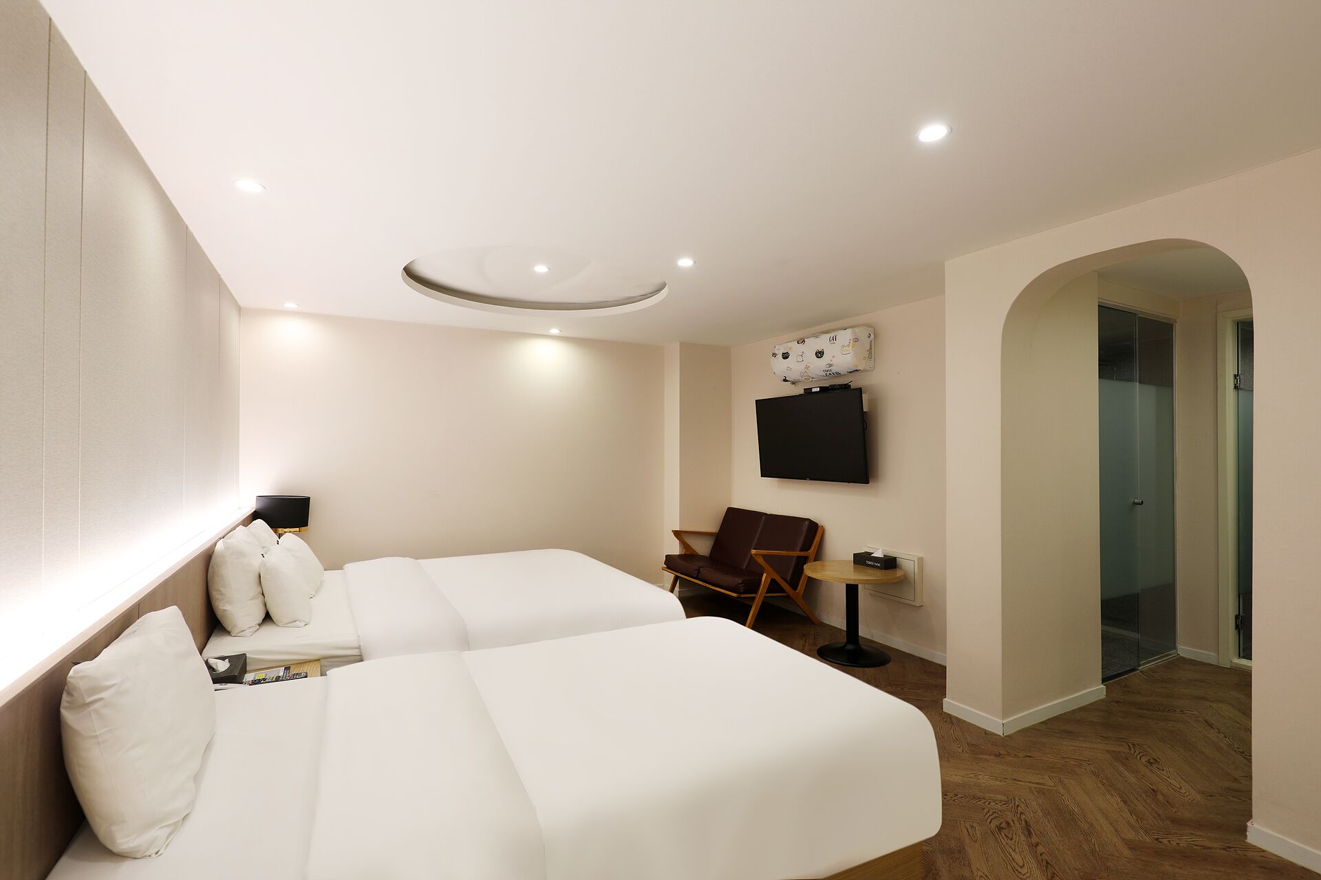 Suite twin | Sistema de insonorización, wifi gratis, decoración individual