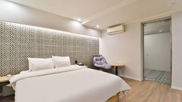 Deluxe Double Room | Premium bedding, down comforters, memory foam beds