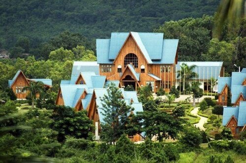 Aye Thar Yar Golf Resort