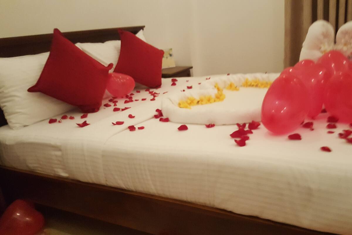 Deluxe Double Room, 1 Bedroom | Premium bedding, minibar, in-room safe, desk