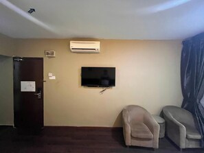 Familien-Suite | Schreibtisch, schallisolierte Zimmer, Bügeleisen/Bügelbrett