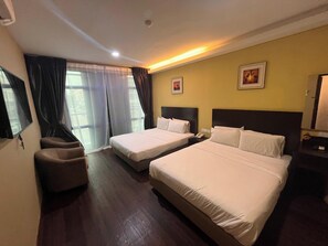 Phòng Suite dành cho gia đình | Bàn, phòng cách âm, bàn ủi/dụng cụ ủi quần áo 