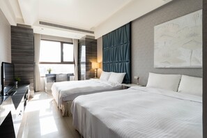 Family Quadruple Room, 2 Double Beds, Non Smoking, Bathtub | 1 bedroom, premium bedding, down comforters, pillowtop beds