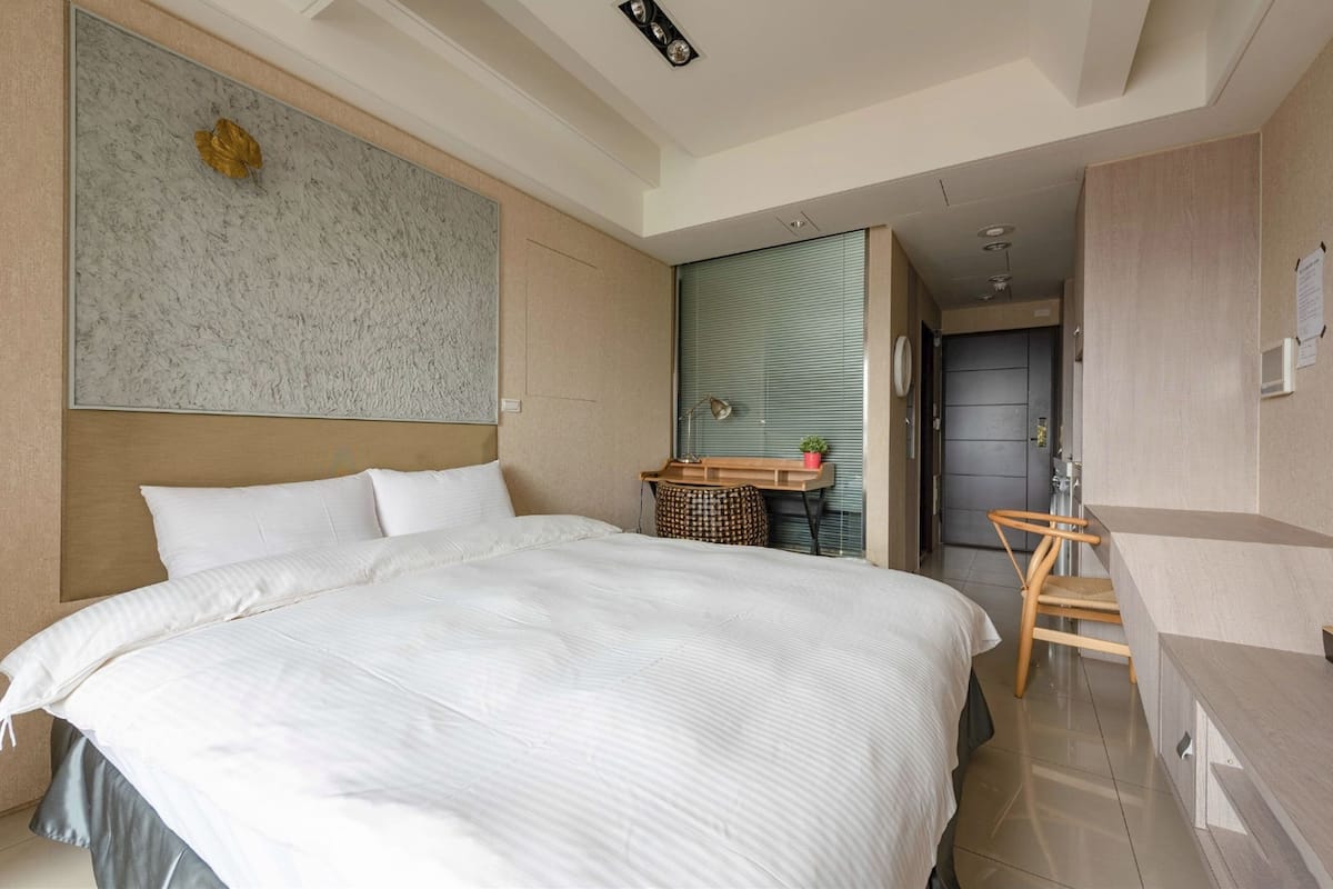 1 bedroom, premium bedding, down duvets, pillow-top beds