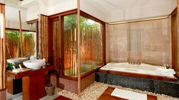 Thingaha Suite | Bathroom | Shower, free toiletries, hair dryer, bathrobes
