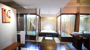 Thingaha Suite | Bathroom