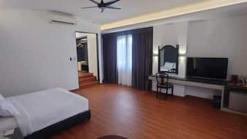 In-room safe, blackout curtains, iron/ironing board