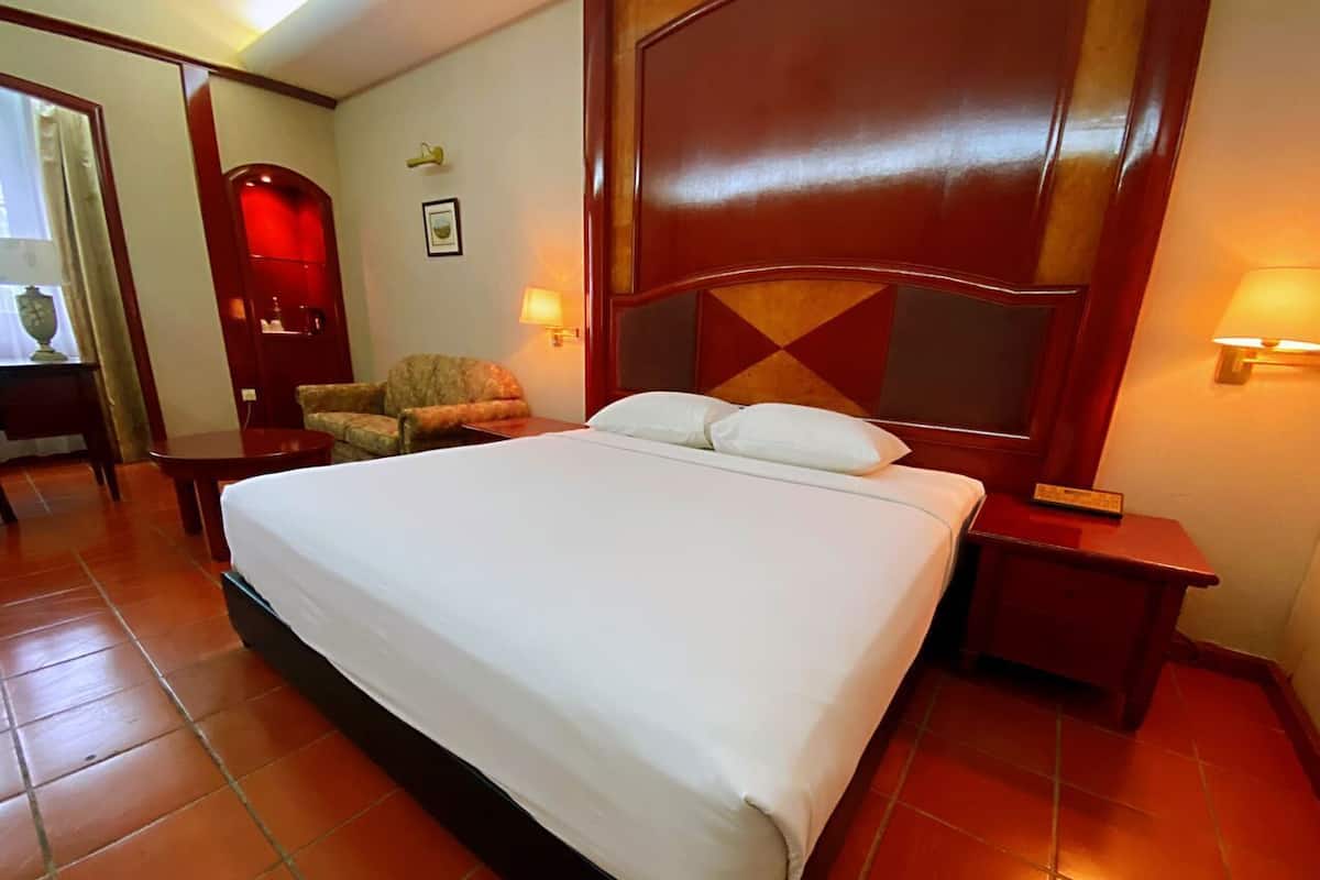 Coffres-forts dans les chambres, rideaux occultants