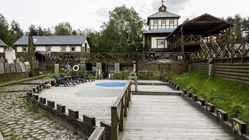 Enceinte de lâhĂ©bergement