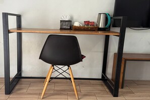 In-room safe, desk, blackout drapes, free WiFi - Sabaidee Chiangmai Hotel (Chiang Mai)