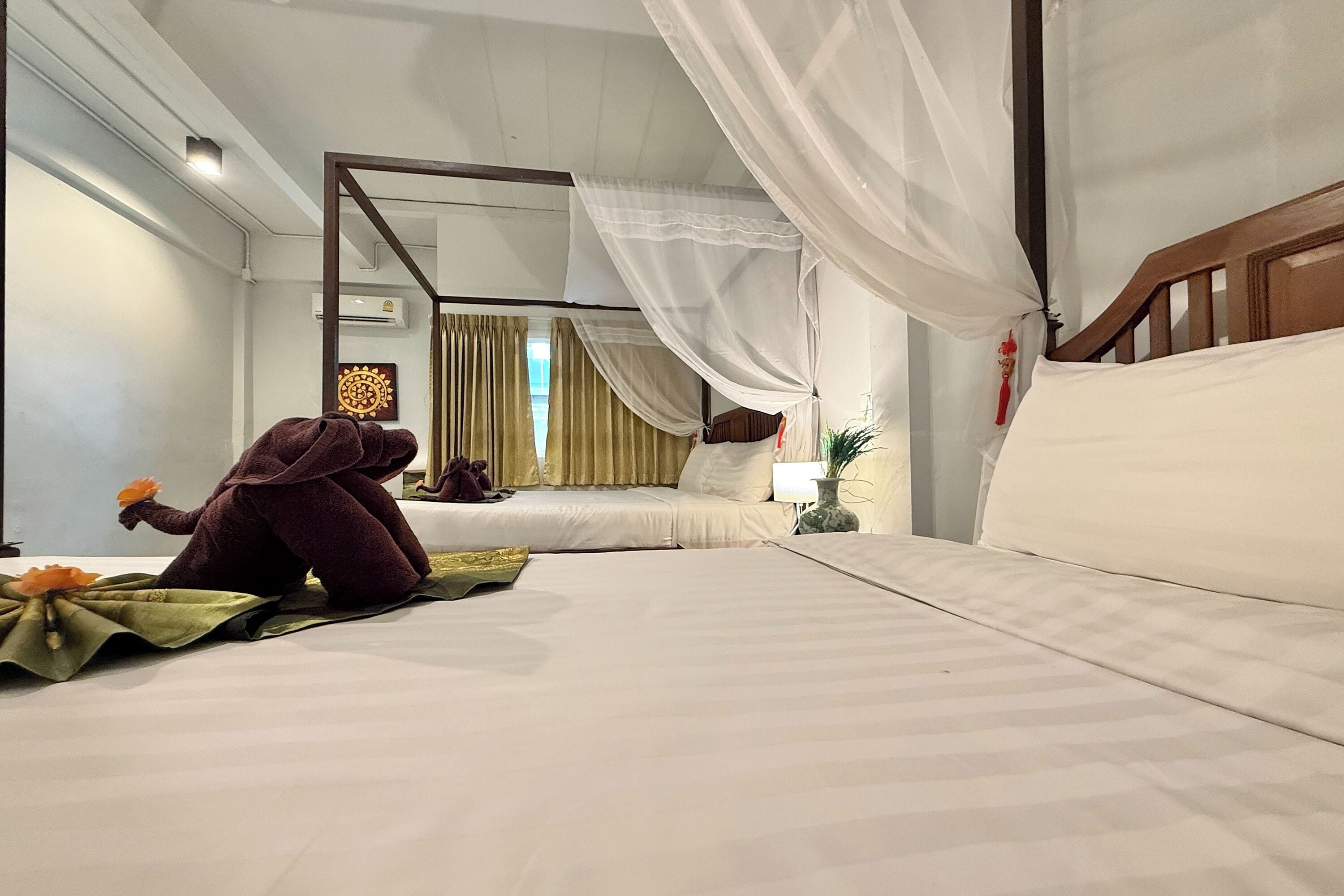 superior triple room | 1 bedroom, in-room safe, desk, blackout curtains