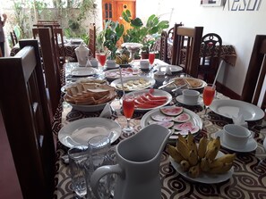 Daily continental breakfast (USD 4.50 per person)