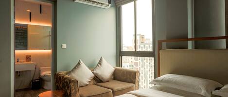 Executive Deluxe Room | View from property