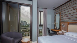 Rom – executive (Deluxe) | Minibar, safe på rommet, skrivebord og strykejern/-brett