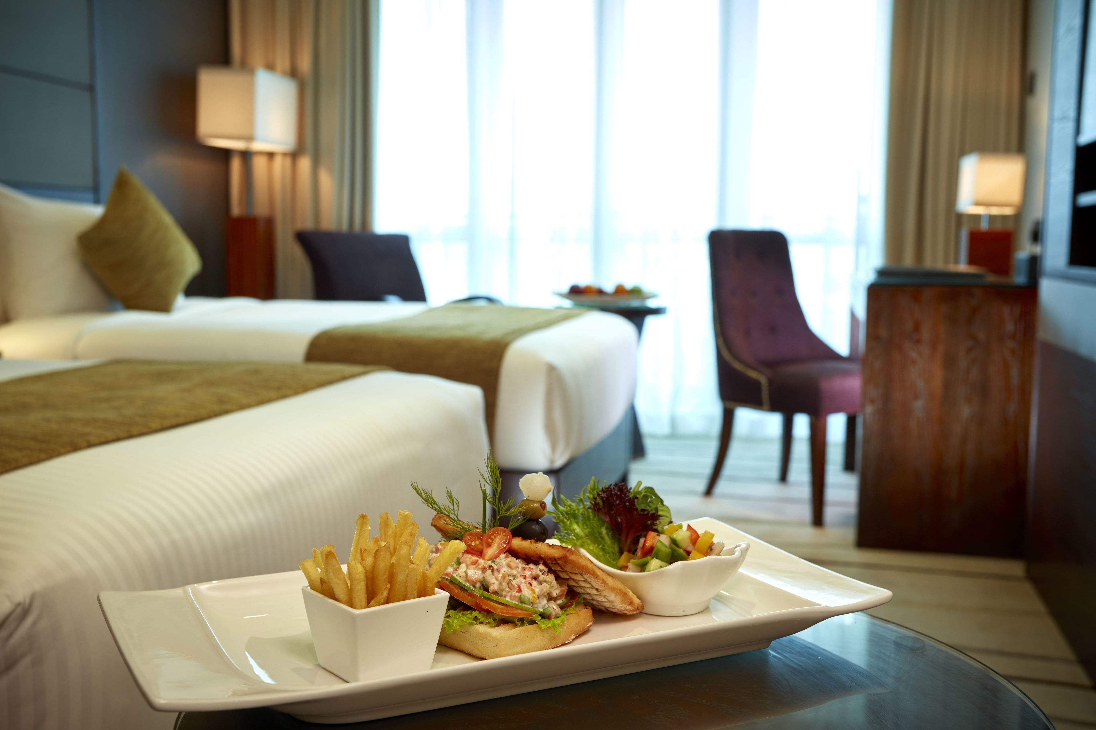 standard twin room, city view | 1 bedroom, minibar, in-room safe, desk