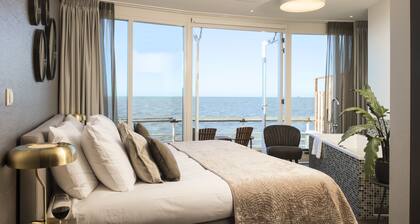 De Pier Suites