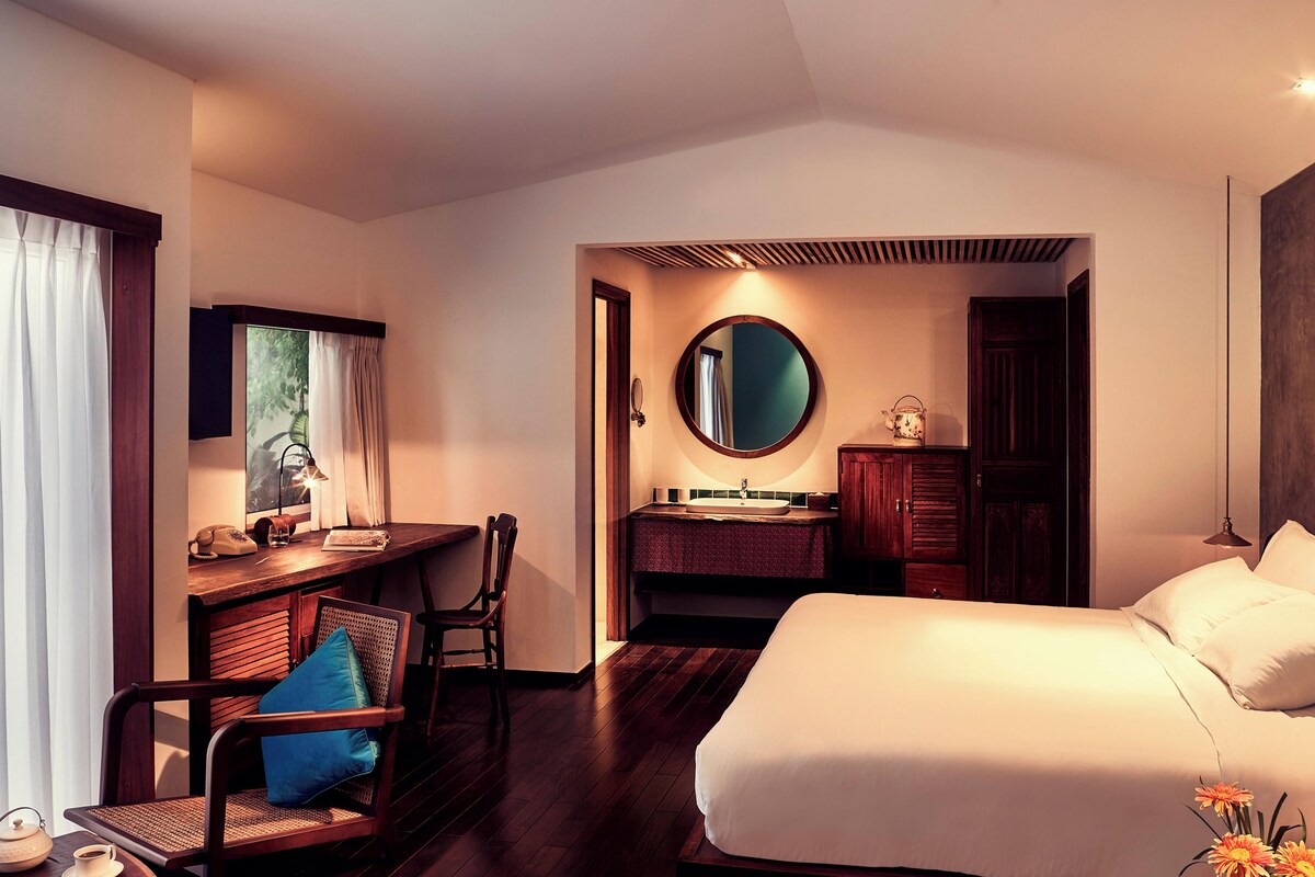 VERDANT CALM BALCONY DOUBLE ROOM