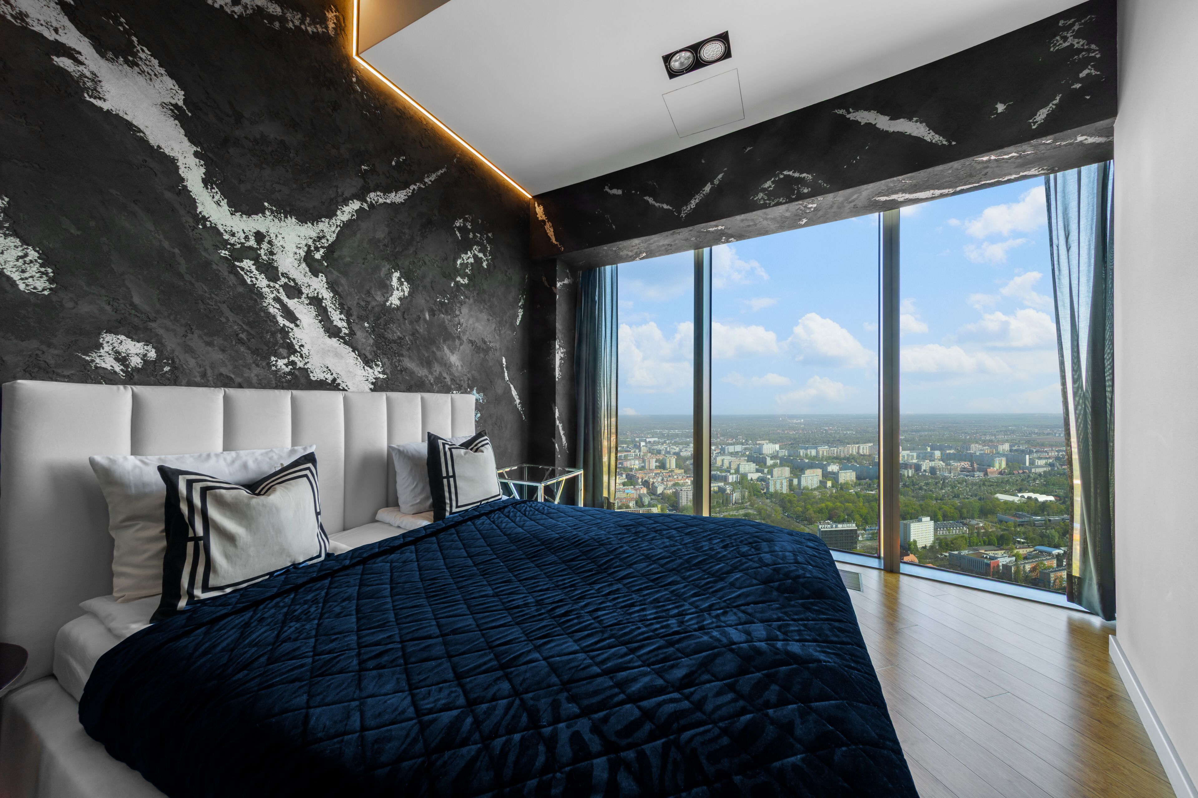 Family Apartment, 2 Bedrooms | Premium bedding, down comforters, individually decorated