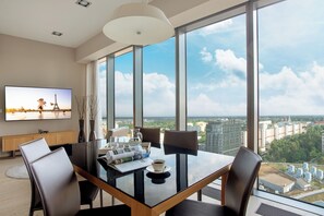 Deluxe Apartment, Terrace (Hot Tub) | Premium bedding, down comforters, individually decorated - Sky Tower Apartments (Wroclaw)