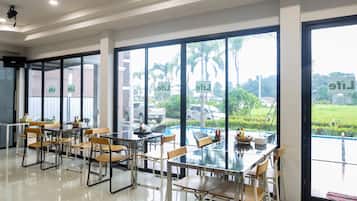 Morgenmadsbuffet hver dag (100 THB pr. person)