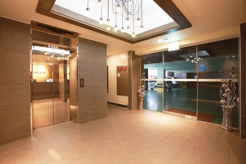 Hotel Charmant Suwon