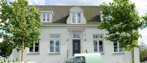 Fachada del alojamiento