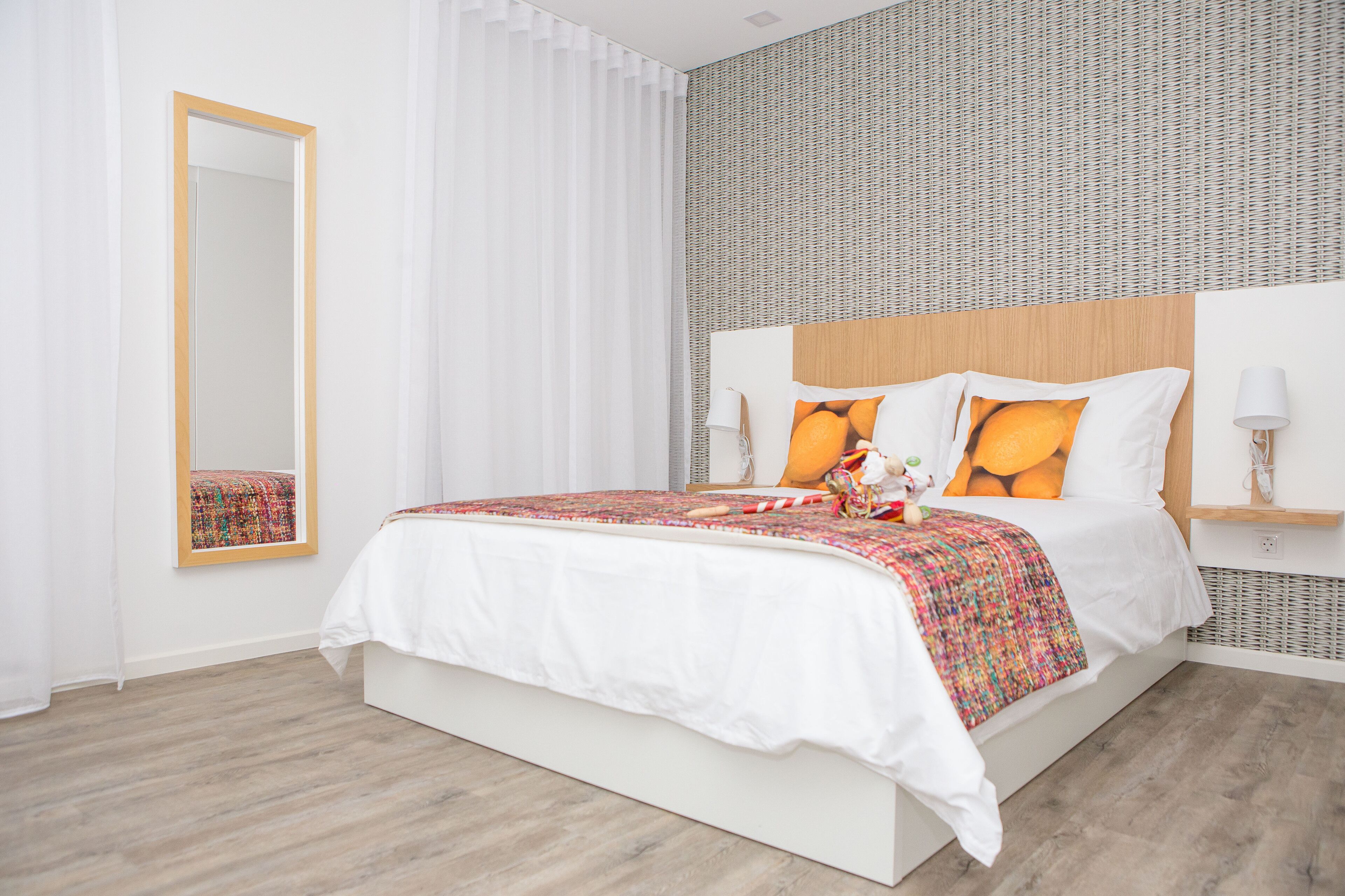 1 bedroom, in-room safe, blackout curtains, soundproofing