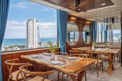 Breakfast, lunch, dinner served; local and international cuisine